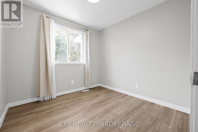 28891209/21-durbin-court/katimavik/ottawa/ontario/K2L3T7_24