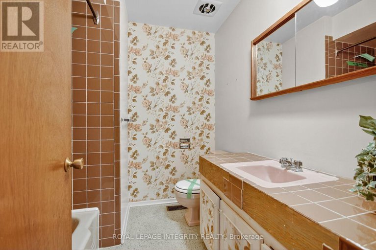 29006846/2106-dunelm-street/elmvale-acresurbandale/ottawa/ontario/K1G2S3_31