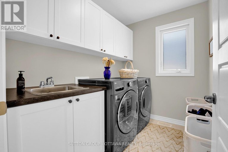 28439585/490-alcor-terrace/half-moon-bay/ottawa/ontario/K2J6S9_45