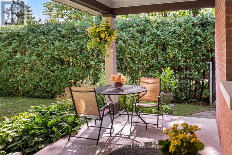 29461995/1601-apeldoorn-avenue/carleton-heights/ottawa/ontario/K2C1V4_39