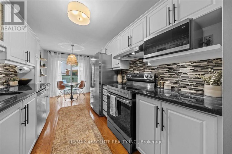 28361961/21-cedarock-drive/bridlewood/ottawa/ontario/K2M2H6_17