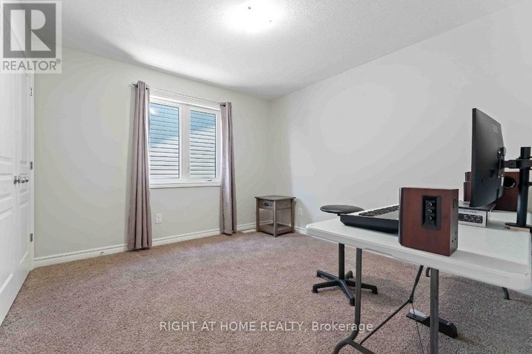 29536601/658-parade-drive/stittsville-south/ottawa/ontario/K2S0Z2_27