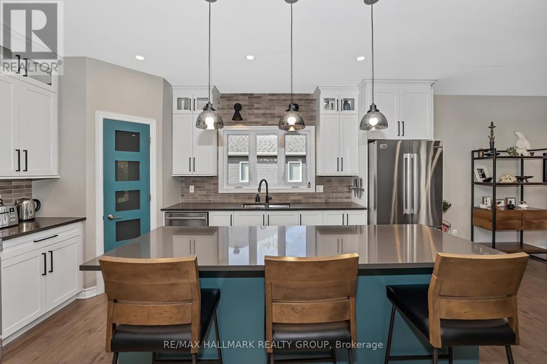 29015817/1350-country-lane/north-dundas-mountain-twp/north-dundas/ontario/K0C2K0_12