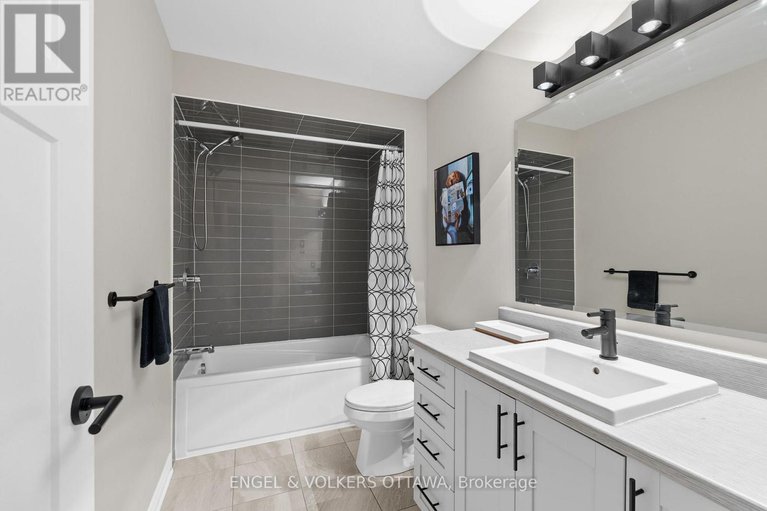 29170405/39-stockholm-private/riverside-southgloucester-glen/ottawa/ontario/K4M0G9_22