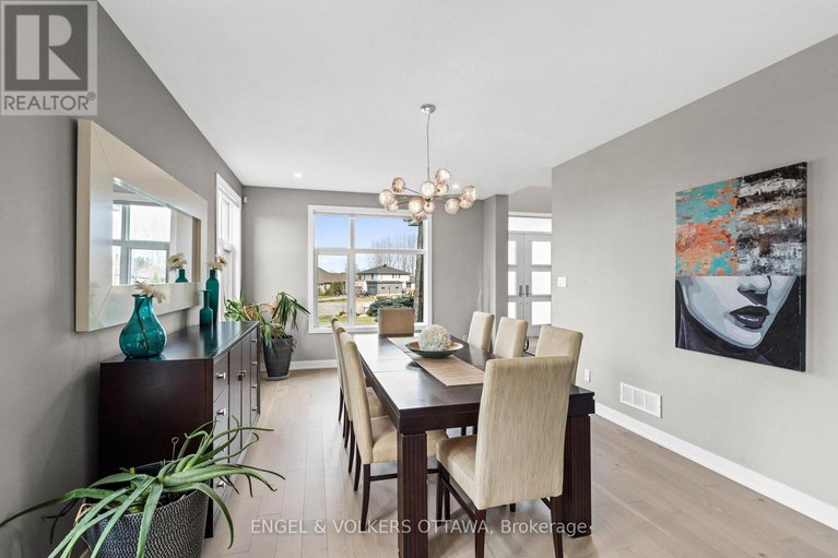 29149631/532-leimerk-court/manotick-village-manotick-estates/ottawa/ontario/K4M0E8_19