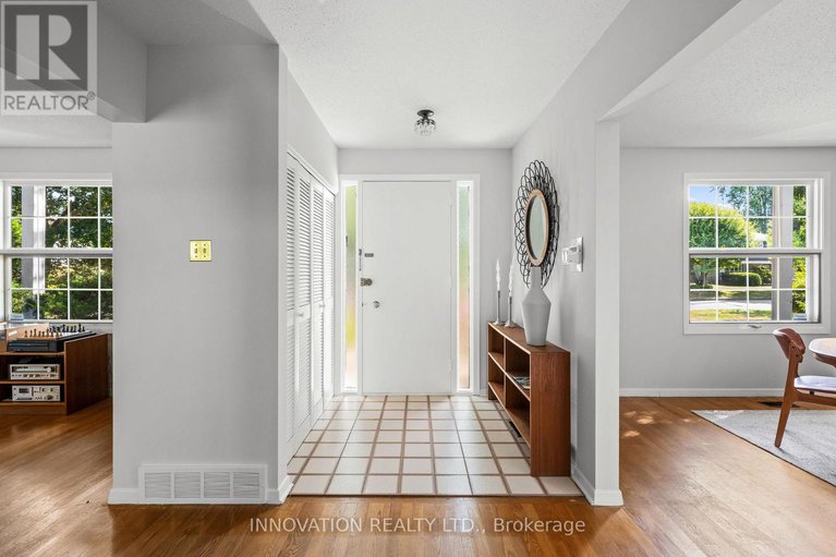 28793840/1867-dorset-drive/playfair-park/ottawa/ontario/K1H5T9_3