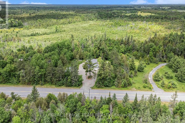 28902423/4517-roger-stevens-drive/rideau-twp-south-to-roger-stevens-drive/ottawa/ontario/K7A4S6_36