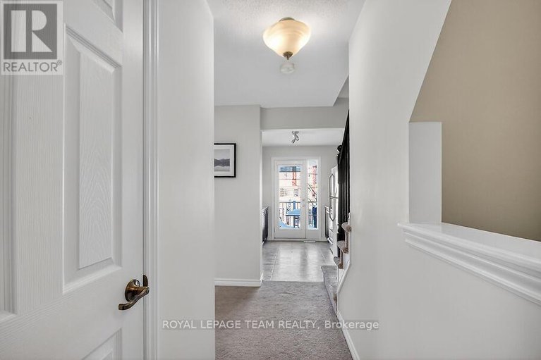 29421275/126-grenadine-street/stittsville-north/ottawa/ontario/K2S0P1_6