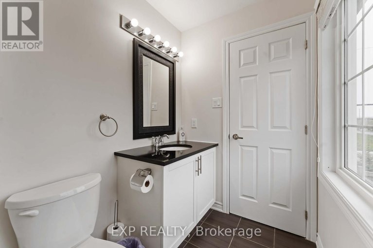 28403704/226-par-la-ville-circle/stittsville-north/ottawa/ontario/K2S0T6_20