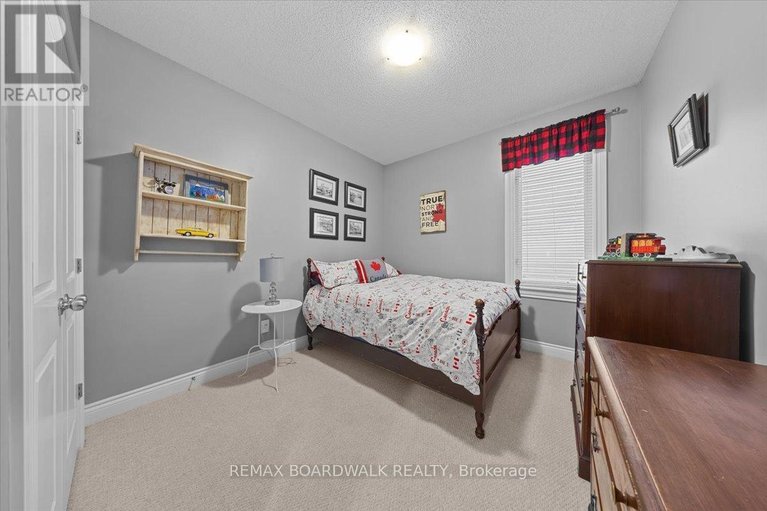 29612405/279-sceptre-way/emerald-meadowstrailwest/ottawa/ontario/K2V0C6_25