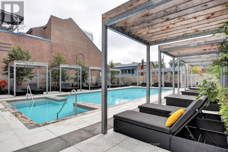 28847183/933-340-mcleod-street/ottawa-centre/ottawa/ontario/K2P1A4_30