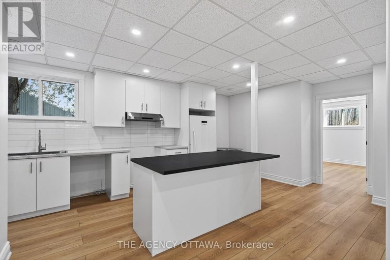 29664562/4633-albion-road/blossom-parkkemp-parkfindlay-creek/ottawa/ontario/K1X1A4_34