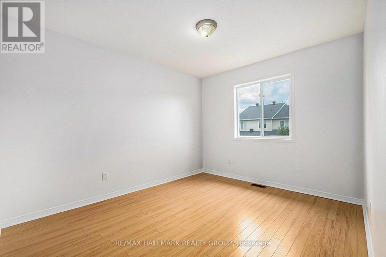 28775199/121-prem-circle/cedargrovefraserdale/ottawa/ontario/K2J0C5_13