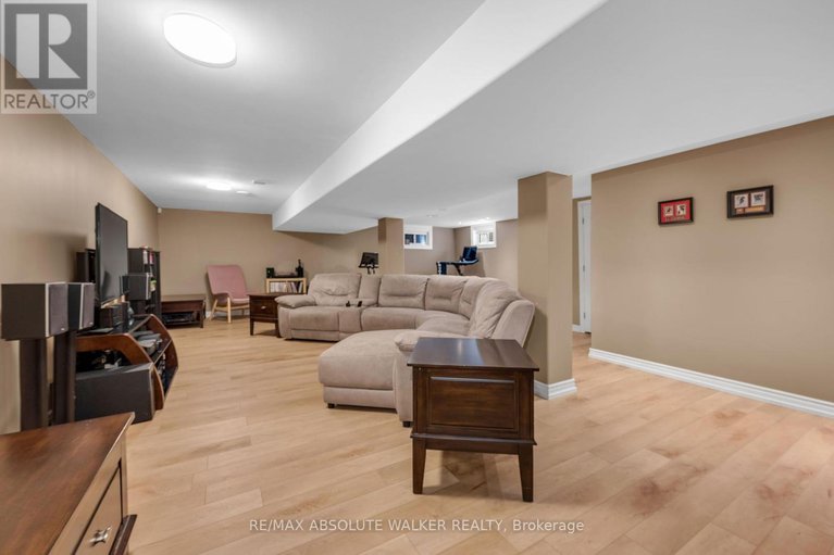 28885031/1010-kirkwood-avenue/carlington/ottawa/ontario/K1Z8M9_31
