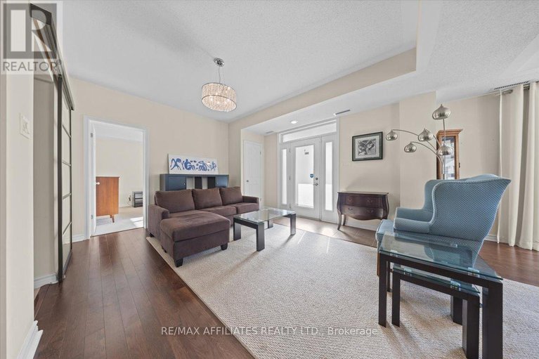 28977789/105-250-glenroy-gilbert-drive/strandherd/ottawa/ontario/K2J5W2_18