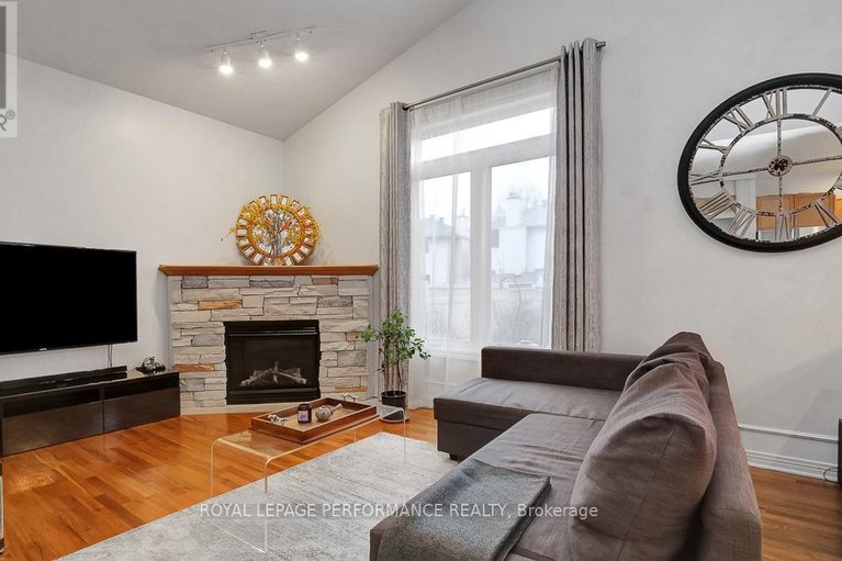 29613809/40-rivergreen-crescent/bridlewood/ottawa/ontario/K2M2W9_5