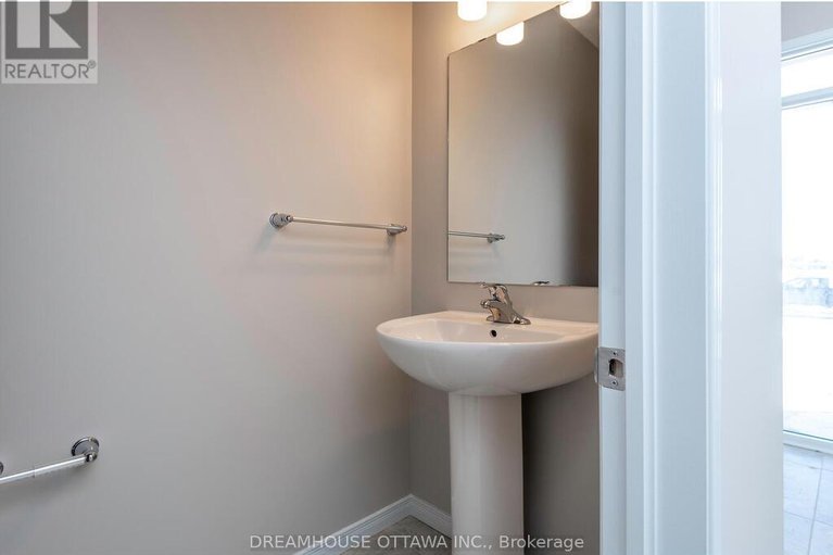 29473229/459-cope-drive/emerald-meadowstrailwest/ottawa/ontario/K2V0P1_3