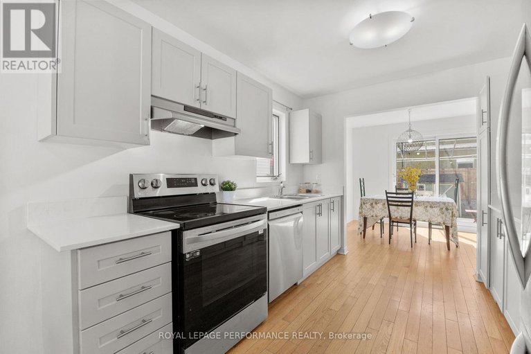 28822091/2768-wyldewood-street/emerald-woodssawmill-creek/ottawa/ontario/K1T2S4_7