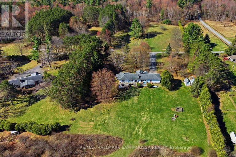 29673245/122-colonel-nicholson-lane/constance-bay/ottawa/ontario/K0A3M0_5