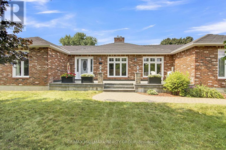 28746797/11-lamadeleine-boulevard/embrun/russell/ontario/K0A1W0_3