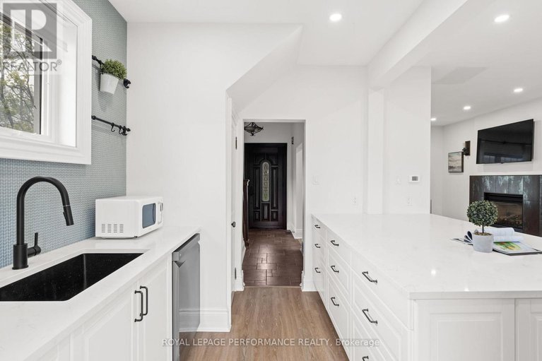 28305116/45-hampton-avenue/ottawa-west/ottawa/ontario/K1Y0N1_13