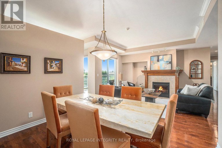 29131274/704-136-darlington-private/hunt-clubwestern-community/ottawa/ontario/K1V0X6_14