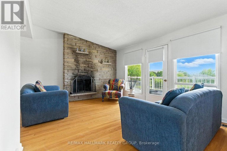 28647826/1127-maitland-avenue/copeland-park/ottawa/ontario/K2C2B8_7