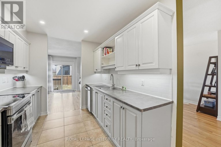 29672096/1036-marconi-avenue/morgans-grantsouth-march/ottawa/ontario/K2W0C8_20