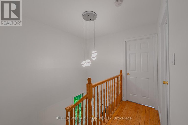 28382446/1309-meadowlands-drive-e/city-viewskylinefisher-heightsparkwood-hills/ottawa/ontario/K2E7B3_28