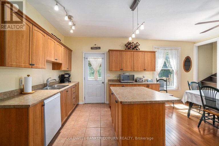 28075264/2327-hwy-31-highway/north-dundas-winchester-twp/north-dundas/ontario/K0C2K0_8