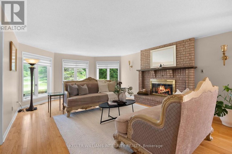 28466122/22-marchbrook-circle/rural-kanata-central/ottawa/ontario/K2W1A1_7