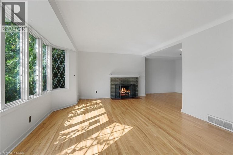 29207786/809-smyth-road/ottawa/ontario/K1G1P2_9