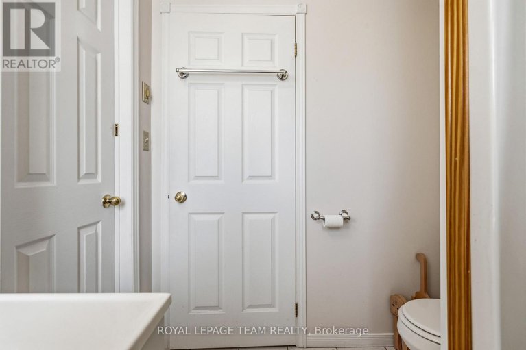 29672745/12106-lakeshore-drive/south-dundas-williamsburgh-twp/south-dundas/ontario/K0C1X0_32