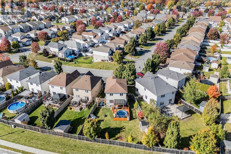 29664919/229-mica-crescent/town-of-rockland/clarence-rockland/ontario/K4K0E3_37