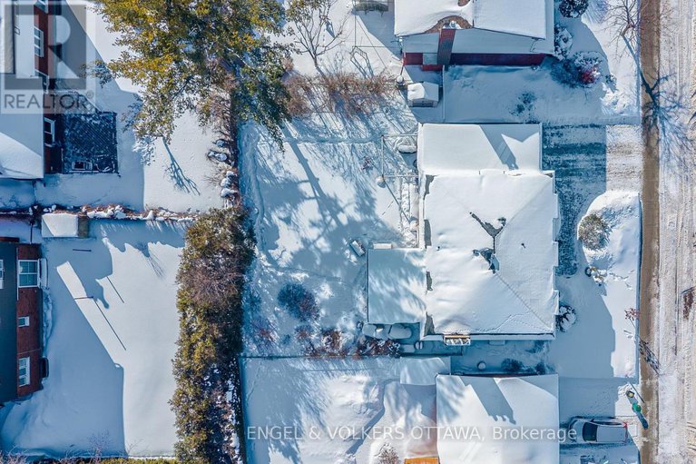 29330205/1336-cahill-drive/south-keys/ottawa/ontario/K1V7K4_41