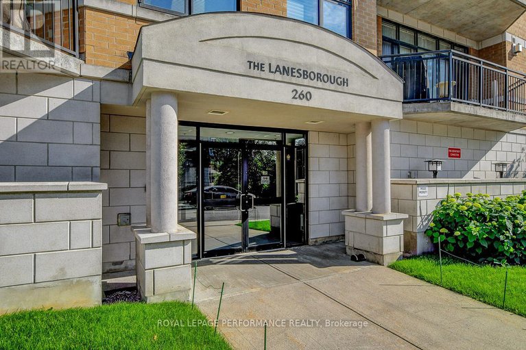 28544593/ph2-260-besserer-street/sandy-hill/ottawa/ontario/K1N1J3_2