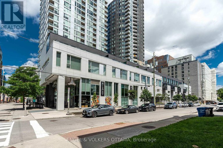 28647078/218-197-lisgar-street/ottawa-centre/ottawa/ontario/K2P0C3_1