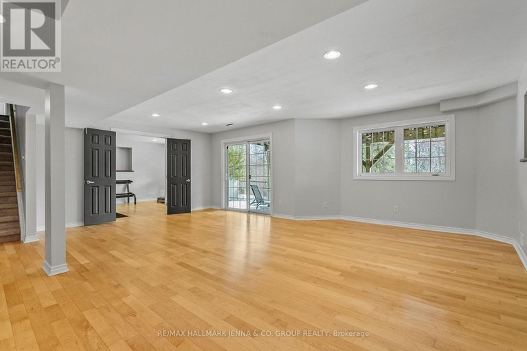 29514784/2649-fallingwater-circle/half-moon-bay/ottawa/ontario/K2J0R6_25