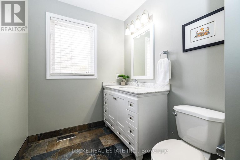 29449674/6492-waddion-drive/greely/ottawa/ontario/K4P1E7_58