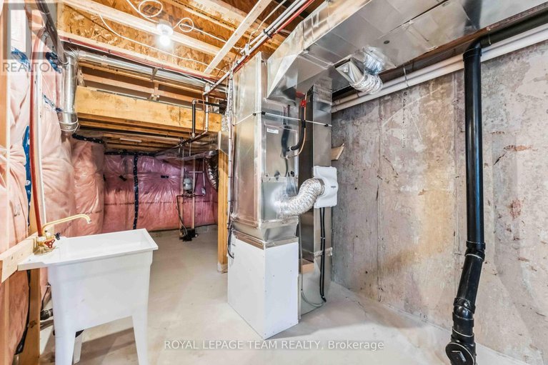 28486435/742-fairline-row/emerald-meadowstrailwest/ottawa/ontario/K2V0V7_33