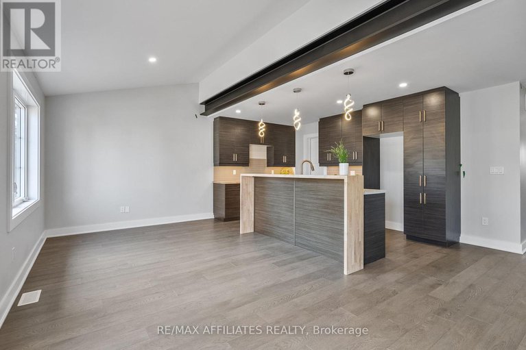 28695215/19b-dundas-street/iroquois/south-dundas/ontario/K0E1K0_11