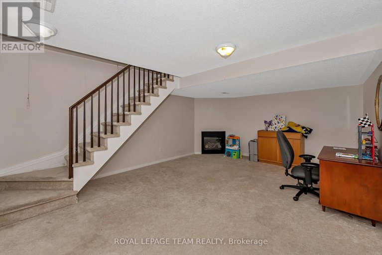 28438755/625-pepperville-crescent/emerald-meadowstrailwest/ottawa/ontario/K2M0E8_25