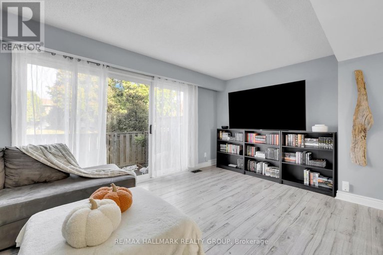 28989404/81-hadley-circle/bells-corners/ottawa/ontario/K2H7Z8_6