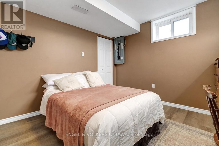 29523310/3822-indian-creek-road/clarencerockland-twp/clarence-rockland/ontario/K0A2A0_25