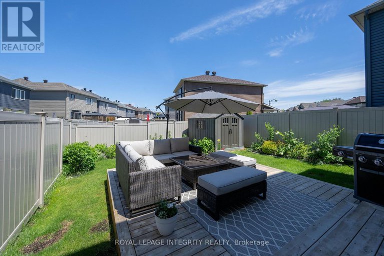 28545914/108-pin-cherry-grove/mer-bleuebradley-estatesanderson-park/ottawa/ontario/K1W0J5_39