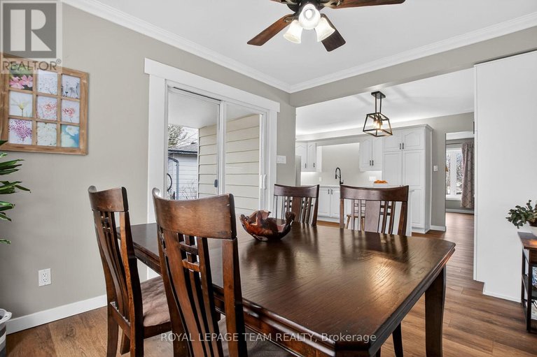 29556063/44-ballantrae-way/glencairnhazeldean/ottawa/ontario/K2L1N5_12