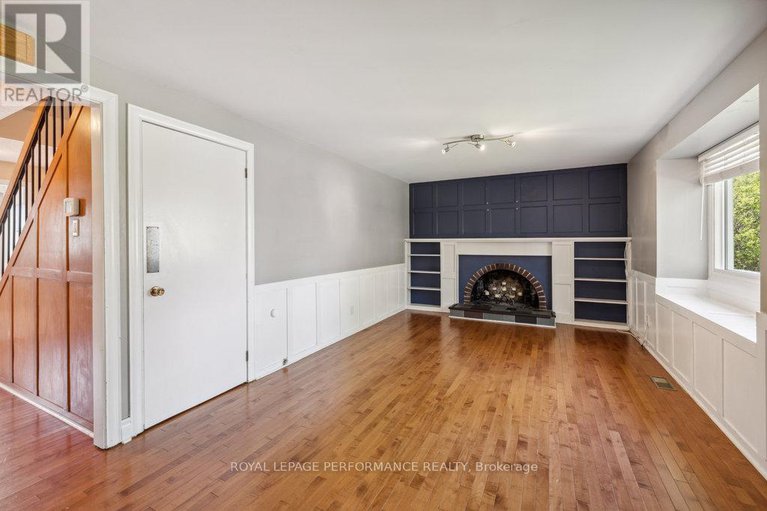 29074495/2045-deerhurst-court/beacon-hill-north/ottawa/ontario/K1J8H2_23