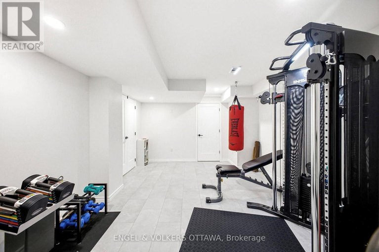 29515516/252-rue-des-soldats-riendeau-street/half-moon-bay/ottawa/ontario/K2J5Z4_41