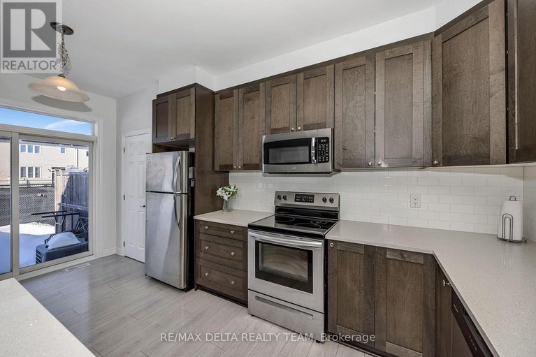 29422917/255-willow-aster-circle/avalon-west/ottawa/ontario/K4A1C7_12