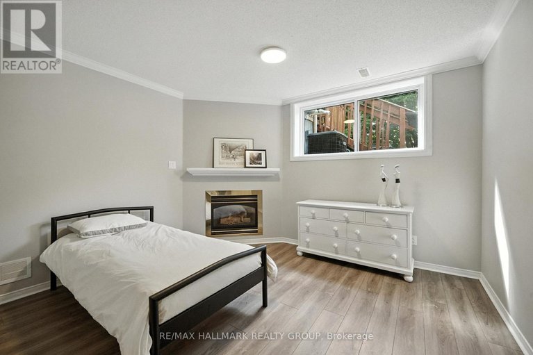 28935993/6272-sablewood-place/chapel-hill/ottawa/ontario/K1C7M5_26